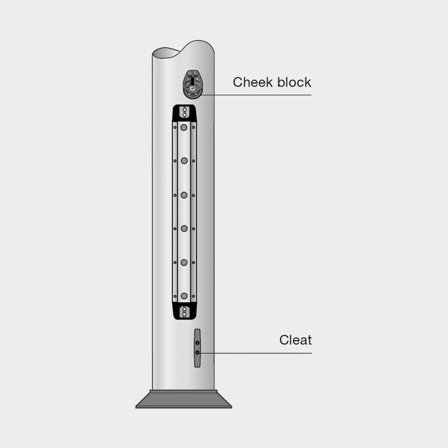 Seldén Heel lift arrangement for Spinnaker pole. Cheek block and cleat included. For smaller Seldén mast sections. (405-001-81)