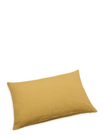 Bente Linen Pillow Home Textiles Cushions & Blankets Cushions Keltainen Monday Sunday