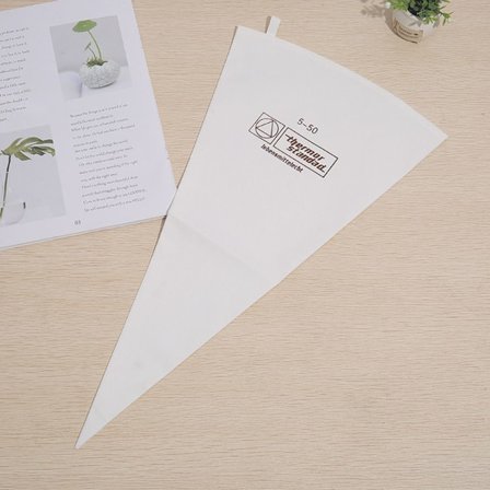 Leivonnaisten pursotuspussi kakun koristeluun 5-50 5-50