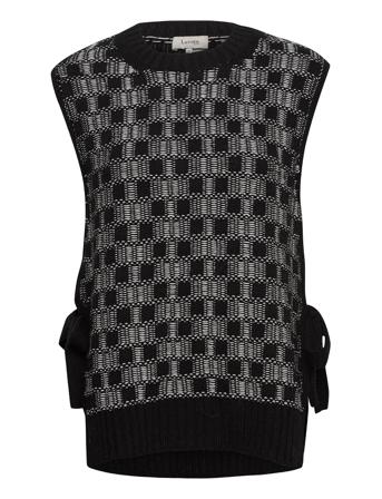 Lr-Orbal Black Levete Room