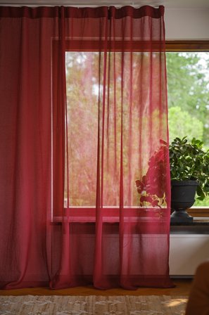 Jotex - Gardin Med Multifunksjonsbånd 1-lengde Ekstra Bred Vinrød - CAISA - Kjøp Multifunksjonsgardiner hos Jotex