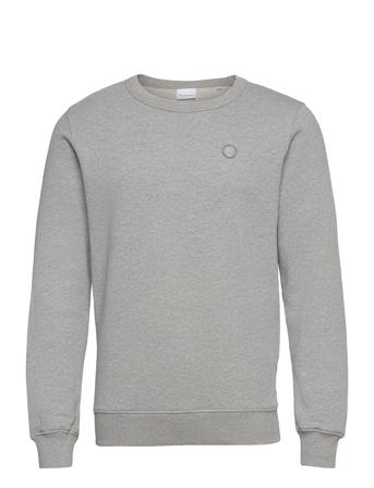 Basic Badge Sweat - Gots/Vegan Tops Sweat-shirts & Hoodies Sweat-shirts Grey Knowledge Cotton Apparel