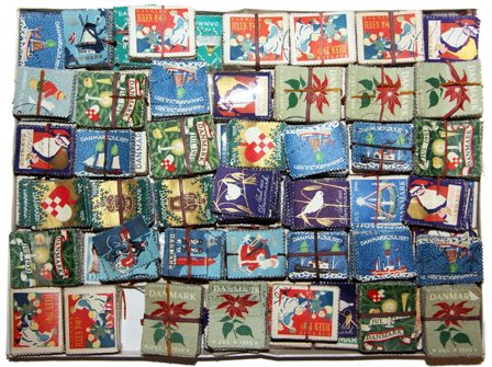 Danmark - Æske med julemærker i bundter - Stemplet