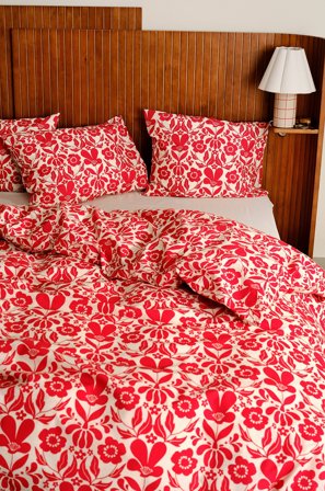 Jotex - Dynetrekksett Dobbeltseng Økologisk Rød/naturhvit - SELJA - Kjøp Dobbeltseng hos Jotex