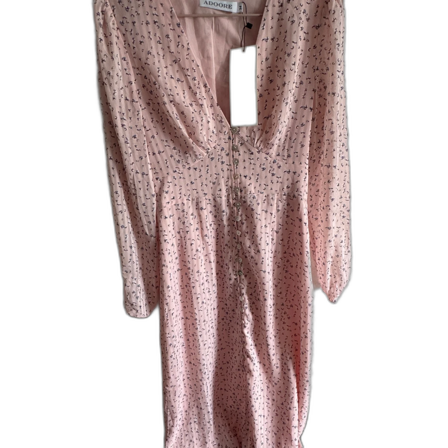 Ljusrosa blommig klänning från Adoore