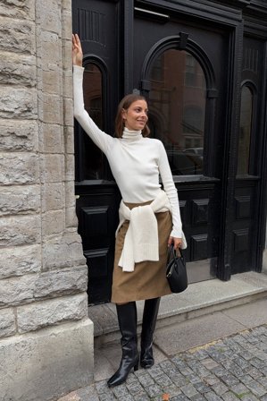 NA-KD - Ribbestrikket topp med lange ermer og rullekrage - Pologenser - OffHvit - L (EU 42-44)