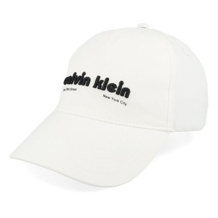 Calvin Klein - Vit unconstructed Keps - Ssnl Graphic Nyl Cap Brilliant White Dad Cap @ Hatstore