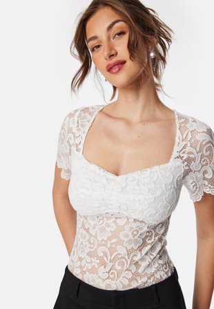 BUBBLEROOM-Square Neck Lace S/S Top-M