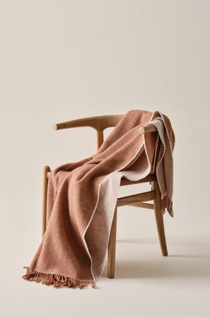 Jotex - Ullteppe Naturlig hvit/brun - MARIUS - Kjøp Pledd hos Jotex