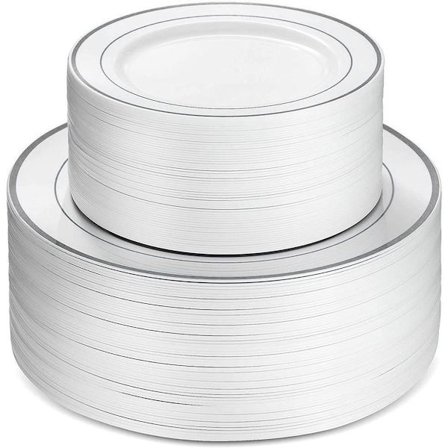 50 st plastmiddagstallrikar med silver- och guldkant, 25 st 6 KLB