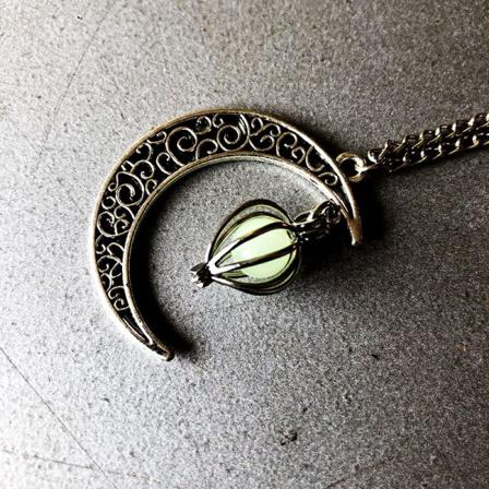 Luminous Collection Moon Love Pendant Halsband, Blågrön
