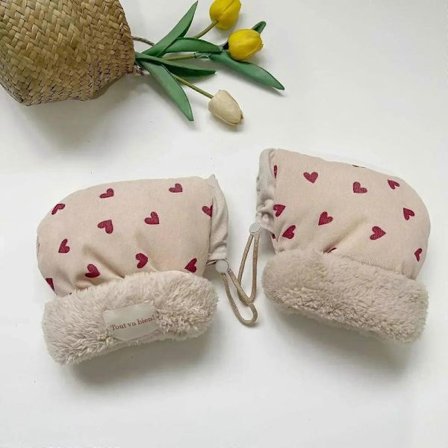 Vindtäta barnvagnshandskar - Vintervantar med tecknat tryck