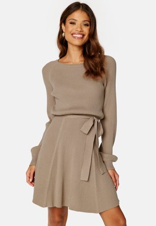 BUBBLEROOM Rib Knitted Skater Dress Klær