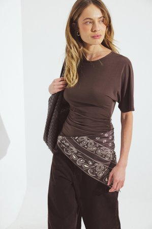 NA-KD Kurzärmeliges Jersey-Oberteil - Rüschenoberteile - Braun - L