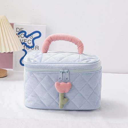 Stor kosmetiktaske i fløjl, slikfarver