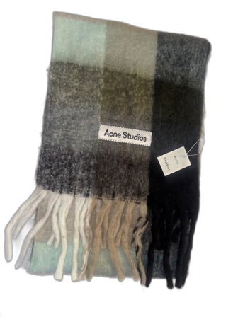 Rutig Acne Studios ullhalsduk