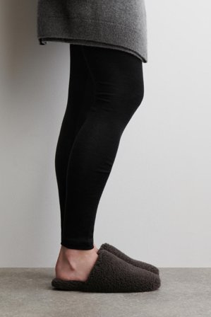 COS Women's Mules 'teddy' in Marrón