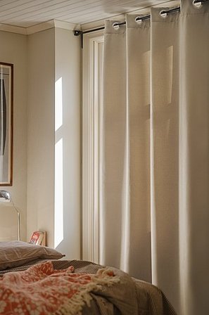 Jotex - Verduisteringsgordijn Met Ringen 1-pack Beige Beige - KYLIE - Koop Verduisterende gordijnen bij Jotex