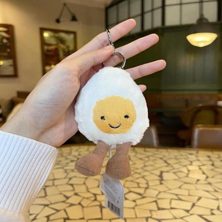 Jellycat Amuseables Kokt Ägg Nyckelring – Mjuk Plyschväska Berlock Leksakspresent