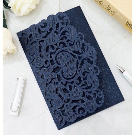 5 stk. Kreative tilpassede tredobbelte laserkuttede invitasjoner (mørkeblå)