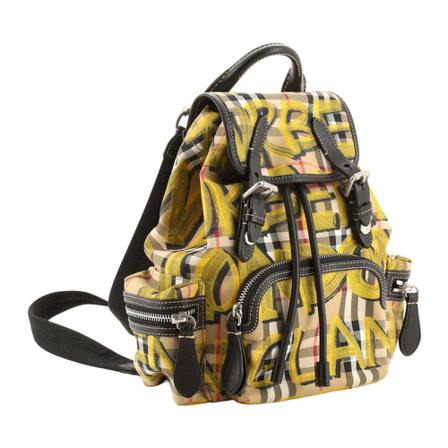 Burberry Vintage, Pre-owned Backpacks Geel, Dames, Maat:ONE Size