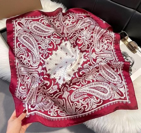 Endless Satengskjerf Bandana Paisley Vinrød