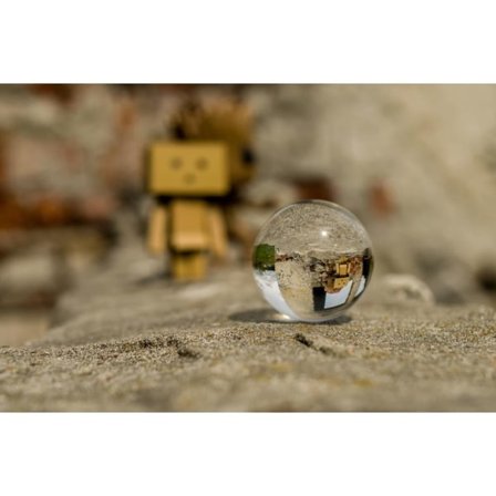 Transparent naturlig kristallkula