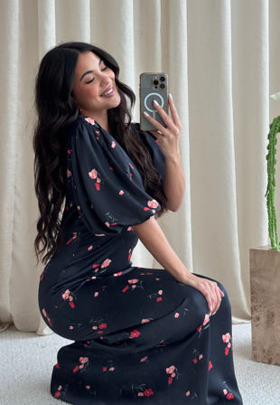 Bubbleroom Occasion - Puff Sleeve Ankle Dress - Black/Floral - Kläder