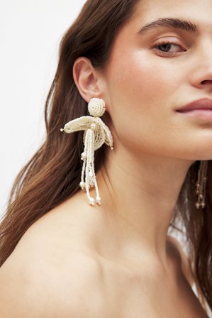 NA-KD Beaded Flower Earrings - Smykker - Råhvid - One Size