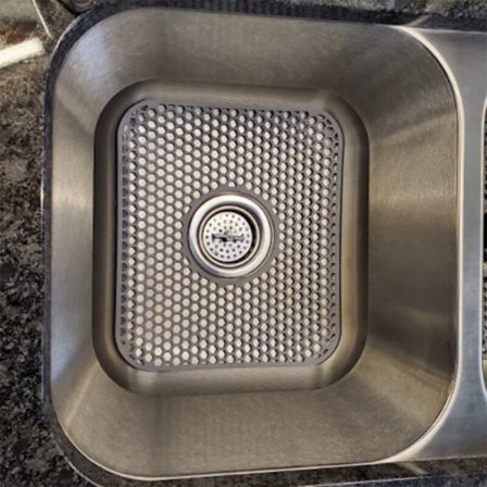 Silikoninen tiskialtaan suojamatto, 2 kpl tiskialtaan suojia keittiön tiskialtaaseen keskellä olevalla viemärillä, lämmönkestävä liukumaton taitettava