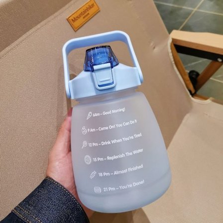 vattenflaska stor sport med sugrör dricksflaska 1.1L - spot försäljning