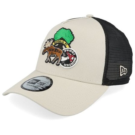 New Era - Beige trucker Keps - Ne Outdoor Patch Stone/Black Trucker @ Hatstore