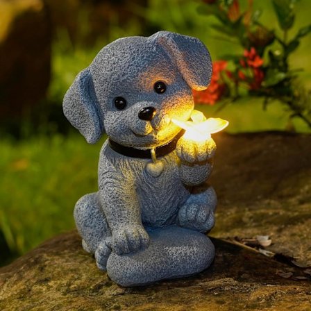 Solar Hundestatue med Sommerfugl – Utendørs Hagedekorasjon for Hjem, Terrasse, Hage, Balkong eller Veranda – Bursdagsgave til Kvinner, Mor, Bestemor