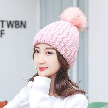 Dam vinter satin-fodrad mössa med manschett i fuskpäls