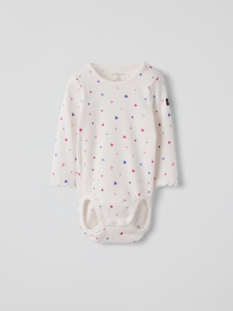 Gerippter Body Herzen - 62 - kinderbekleidung - white - Polarn O. Pyret