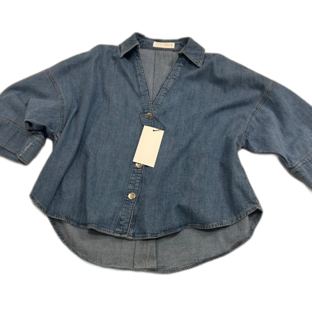 Blå jeansskjorta med v-ringning