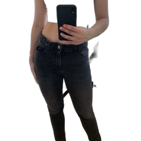 grå jeans