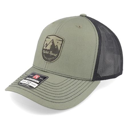 Wild Spirit - Vert trucker Casquette - Shield Peak 112 Split Loden/Black Trucker @ Hatstore
