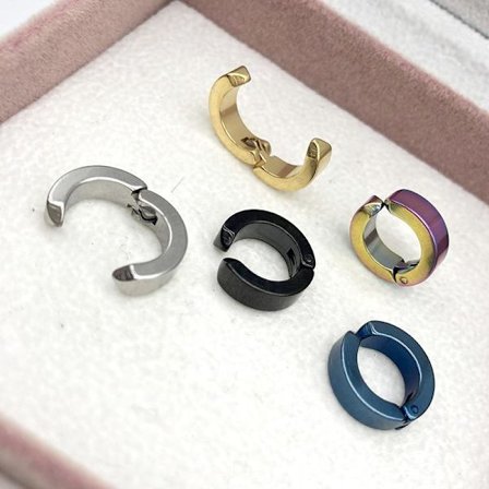 Stilfuld cuff i flere forskellige farver uden brug af huller - unisex