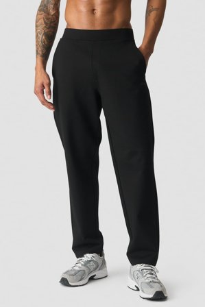 ICANIWILL - Essence Tapered Trousers Black - Träningsbyxor - Herr - Träningskläder från ICIW