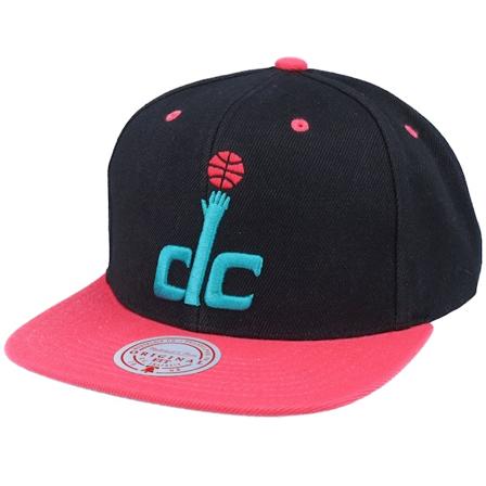 Mitchell & Ness - NBA Svart snapback Keps - Washington Wizards Tone Santa Ana 2 Black/Pink Snapback @ Hatstore