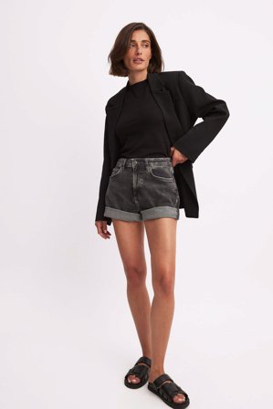 NA-KD Jeansshorts med uppvikt kant - Sommarkläder - Grå - EU 38