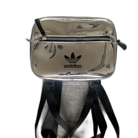 Adidas väska