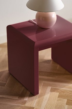 Jotex - Småbord 40x40 Cm MDF Oxblod ZAROS - Köp Sidobord & småbord hos Jotex