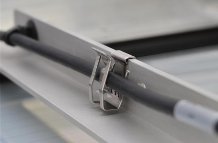 Hellermann Tyton 151-00982 Kantklips 24 x 13 mm, 100-pakning, Installasjonsmaterial