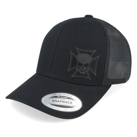 Born To Ride - Svart trucker Keps - Maltese Cross Skull Black Patch Black Trucker @ Hatstore