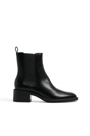NA-KD Chelsea-Boots in Basic-Ausführung - Stiefel - Schwarz - EU 40