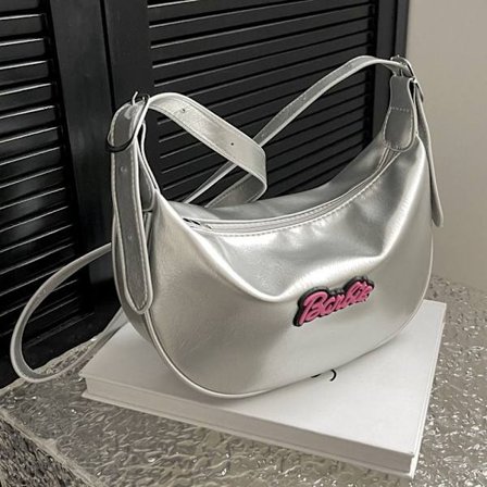 Dumpling Bag Olkalaukku SILVER