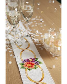 Brodeikit Festremse Blomster - Svarta Fåret