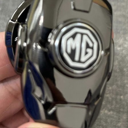 Auton käynnistyspainikkeen suojakansi, helppo asennus, suojaava kansi toimii hyvin edullisesti